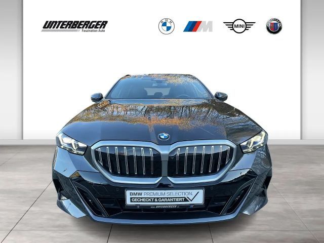 BMW 540 540d M-Sport Touring xDrive