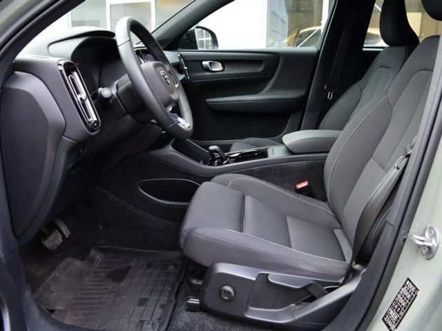 Volvo XC40 AWD Plus Recharge Twin Engine