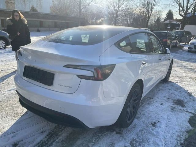 Tesla Model 3 Dual Motor Long Range