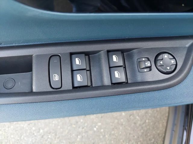 Fiat Grande Panda E La Prima