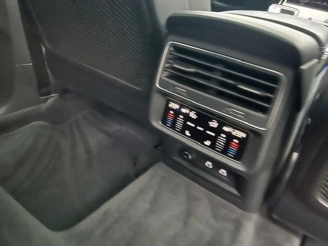 Audi SQ8 4.0 TFSI Competition Quattro