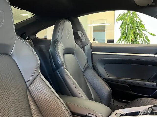 Porsche 992 4S Carrera Coupé