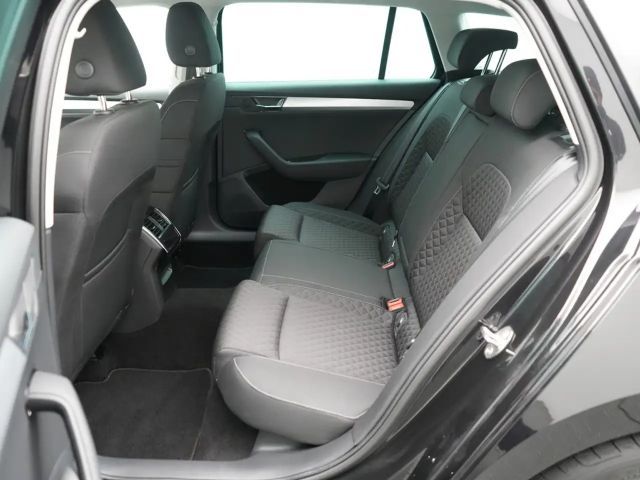 Skoda Superb Ambition Combi iV