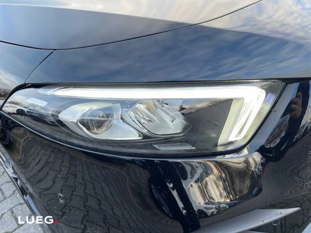 Mercedes-Benz A 180 AMG Line