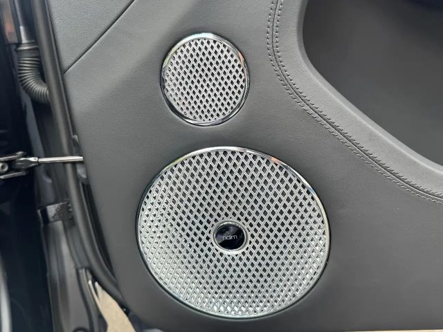 Bentley Continental GTC V8