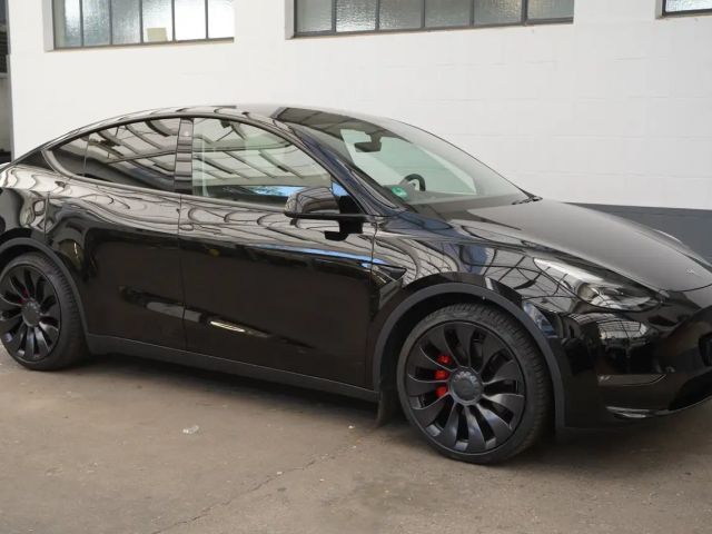 Tesla Model Y AWD Long Range