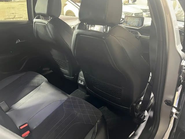 Peugeot 2008 EAT8 GT-Line PureTech