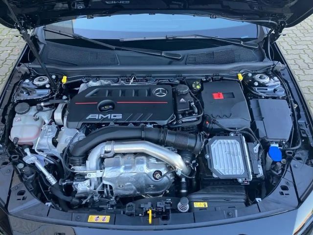 Mercedes-Benz A 35 AMG 4MATIC AMG Line