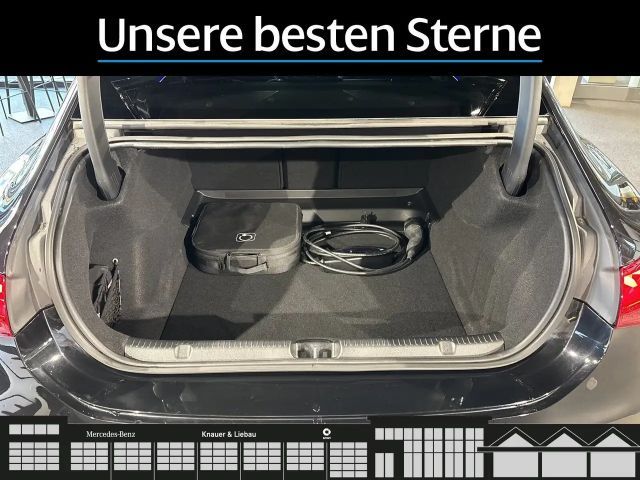 Mercedes-Benz EQE 300 AMG Line Sedan