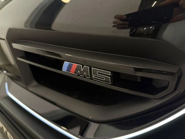 BMW M5 M5*GLASDACH*360°*HUD*MEMORY*B&W*AHK*GARANTIE*VOLL*