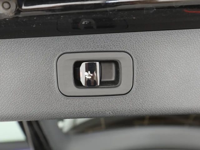 Mercedes-Benz E 220 AMG Line E 220 d Estate