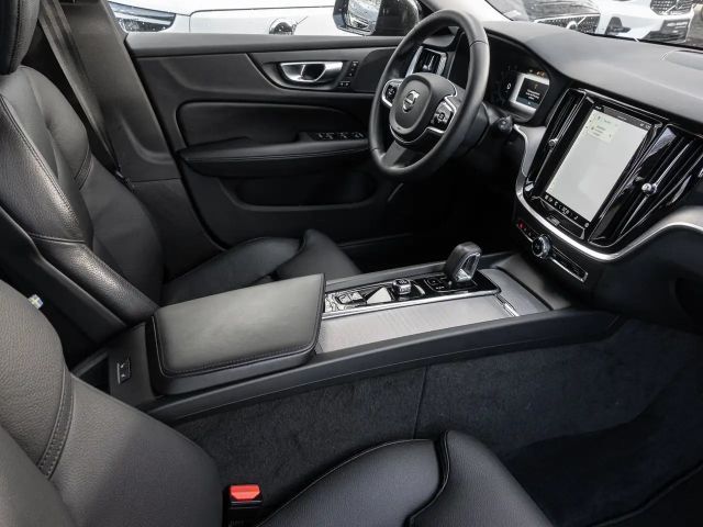 Volvo V60 Cross Country AWD Plus