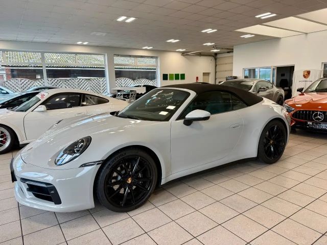 Porsche 992 Cabrio Carrera