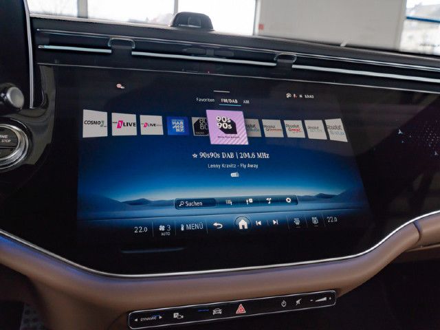 Mercedes-Benz E 200 Sedan