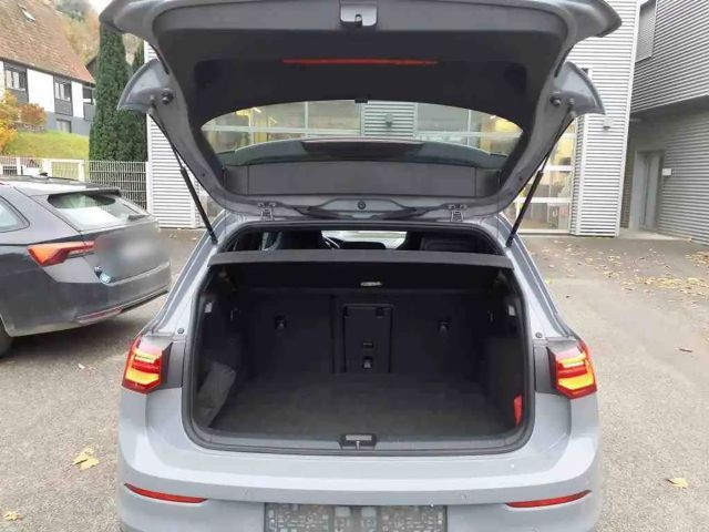 Volkswagen Golf 1.5 eTSI DSG R-Line