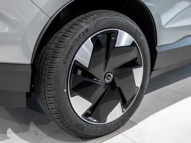 Volvo EX30 Extended range Plus Single motor