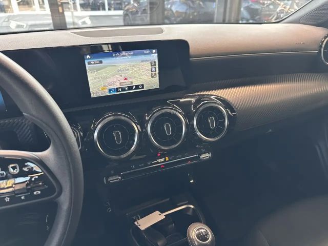 Mercedes-Benz CLA 180 CLA 180 d Shooting Brake