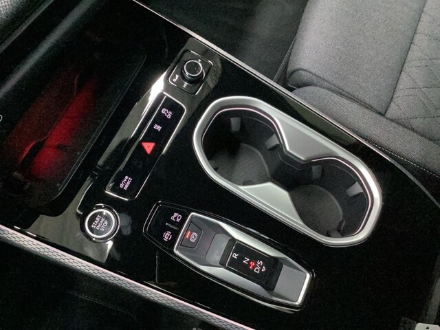 Audi A6 Avant Quattro S-Tronic