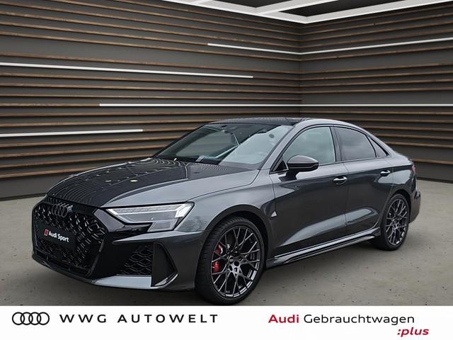 Audi RS3 Quattro S-Tronic Sedan