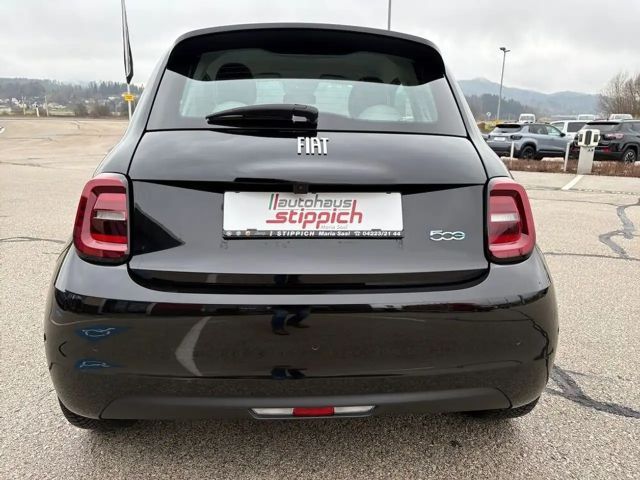 Fiat 500e La Prima by Bocelli
