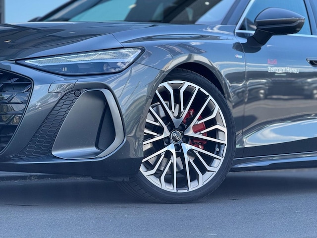 Audi A6 Avant Quattro S-Tronic