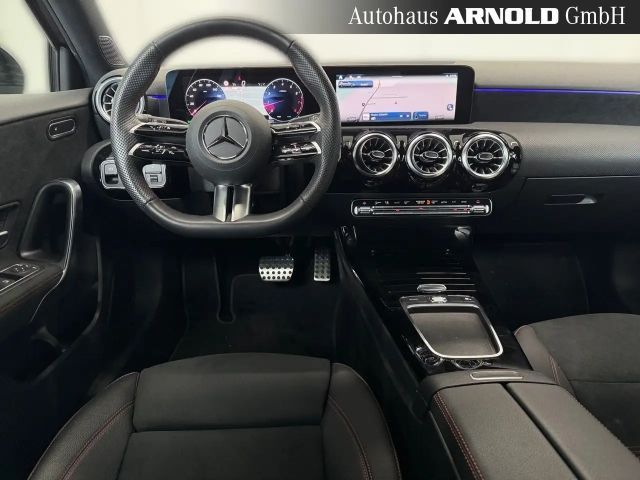 Mercedes-Benz A 250 4MATIC AMG Line