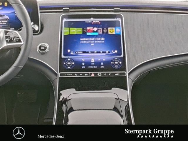 Mercedes-Benz EQE 300 Sedan