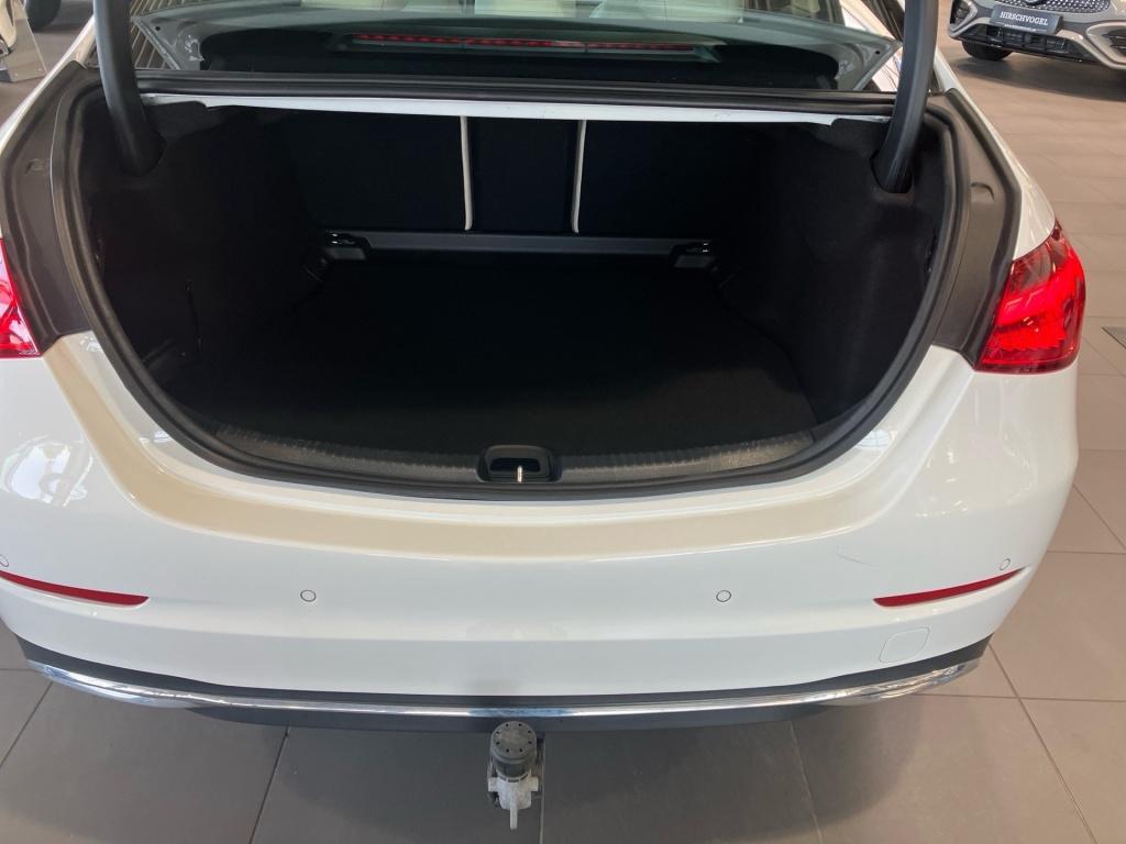 Mercedes-Benz C 200 4MATIC AVANTGARDE Sedan