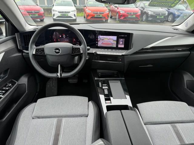 Opel Astra Business Elegance