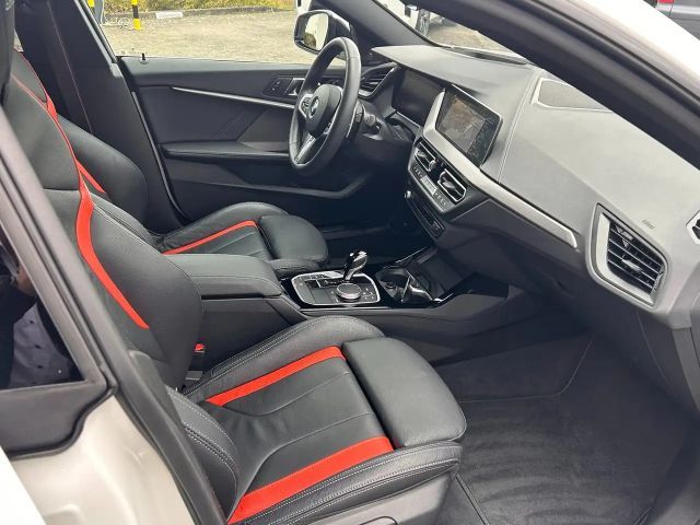 BMW 220 220d 220i M-Sport Sedan