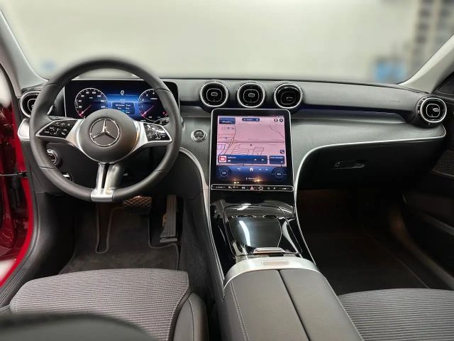 Mercedes-Benz C 180 AVANTGARDE Sedan