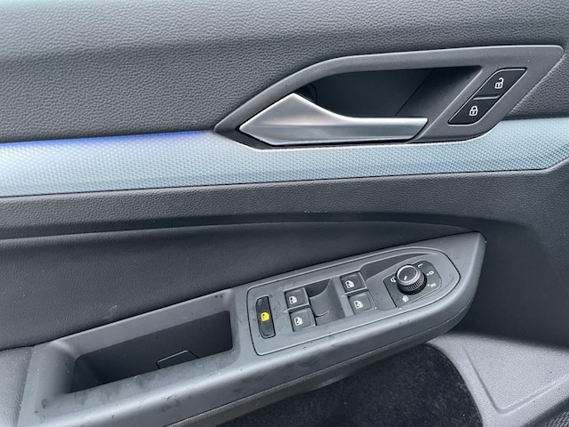 Volkswagen Golf 1.5 eTSI DSG Variant