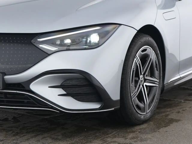 Mercedes-Benz EQE 300 AMG Line Sedan