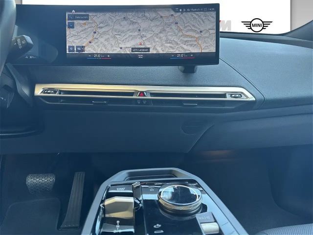 BMW iX xDrive40
