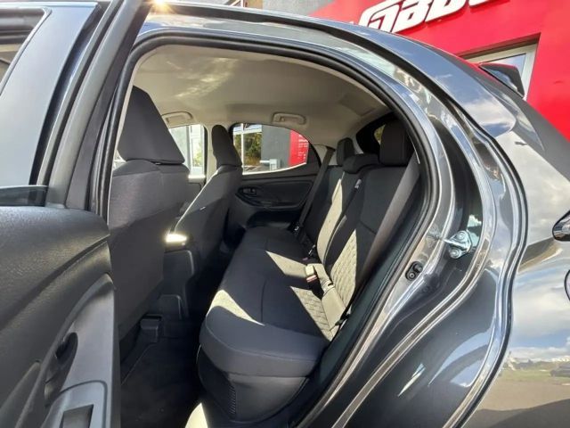 Toyota Yaris Hatchback Hybride VVT-i