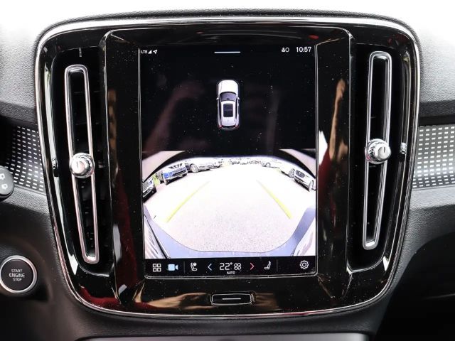 Volvo XC40 Dark Plus