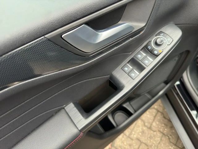 Ford Kuga EcoBoost ST Line