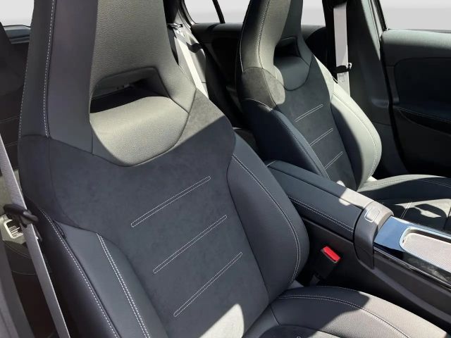 Mercedes-Benz A 200 AMG Line