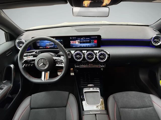 Mercedes-Benz A 180 AMG Line Hatchback