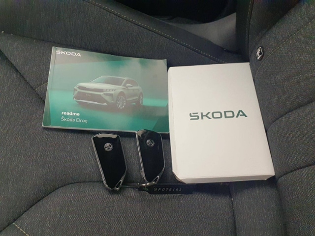 Skoda Elroq LOFT +WÄPU +AHK +CARPLAY +19" +RKAM +MATRIX +ACC +NAVI +SHZ +