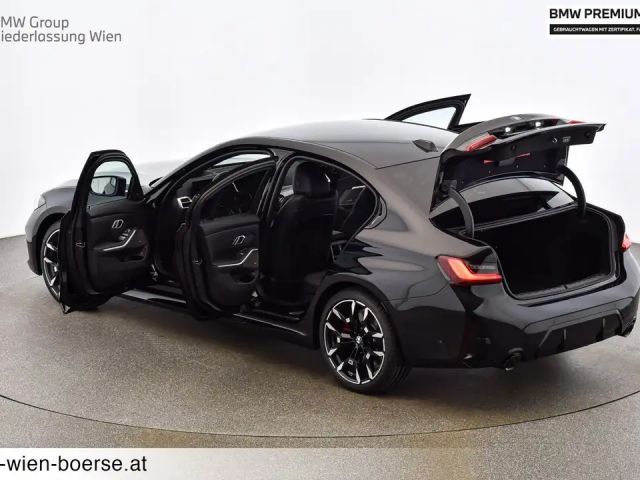 BMW 330 330i Sedan xDrive