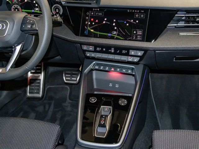 Audi A3 35 TDI S-Line S-Tronic Sedan