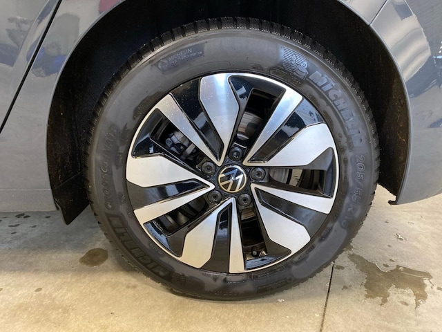 Volkswagen Golf 1.5 TSI Golf VIII