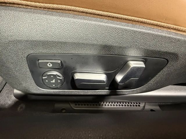 BMW M8 Cabrio Competition xDrive