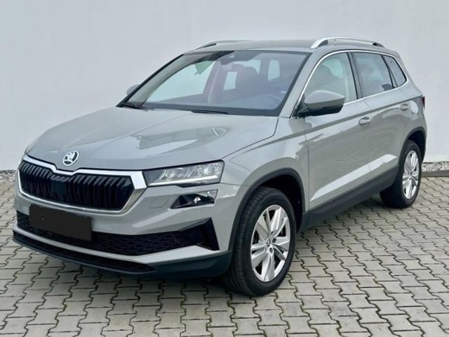Skoda Karoq LED ACC SHZ RFK beh.FS&LR Vor.AHZV KLIMA ALU