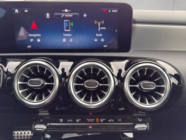 Mercedes-Benz CLA 180 Coupé