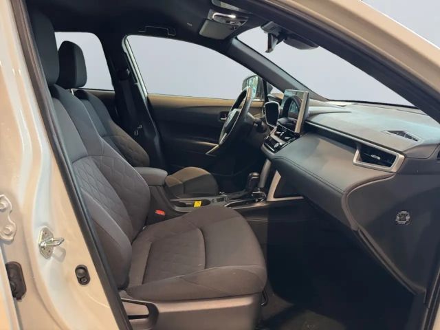 Toyota Corolla Cross Hybride Team D