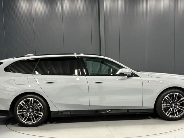 BMW 520 520d M-Sport Touring