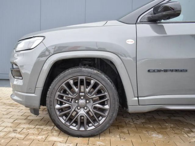 Jeep Compass 4xe