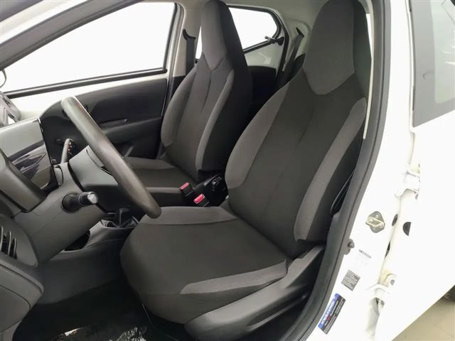 Toyota Aygo 1.0 VVT-i Business Hatchback VVT-i